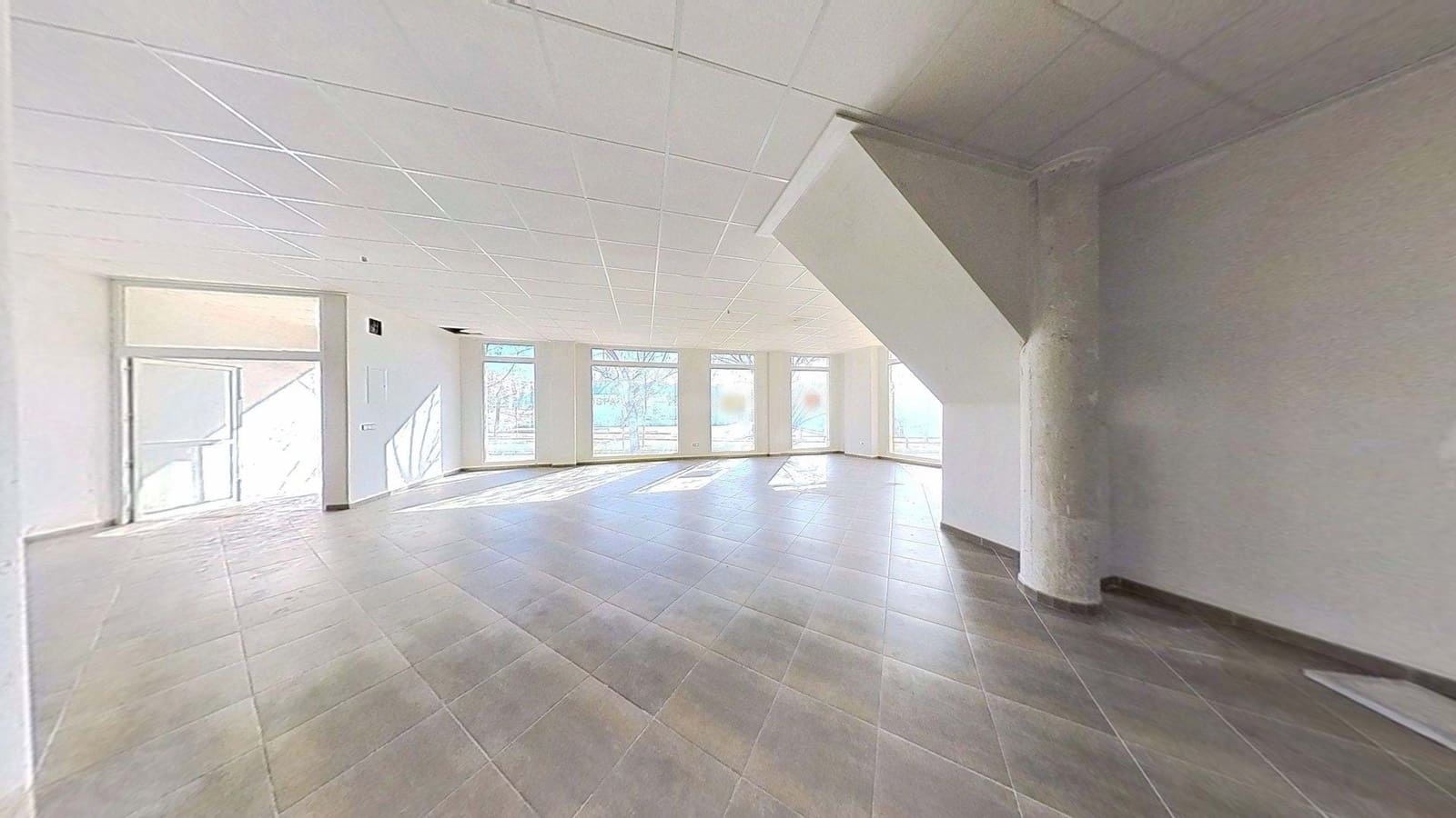 1 soveværelse Erhverv til leje i Alicante by - € 700 (Ref: 9987633)