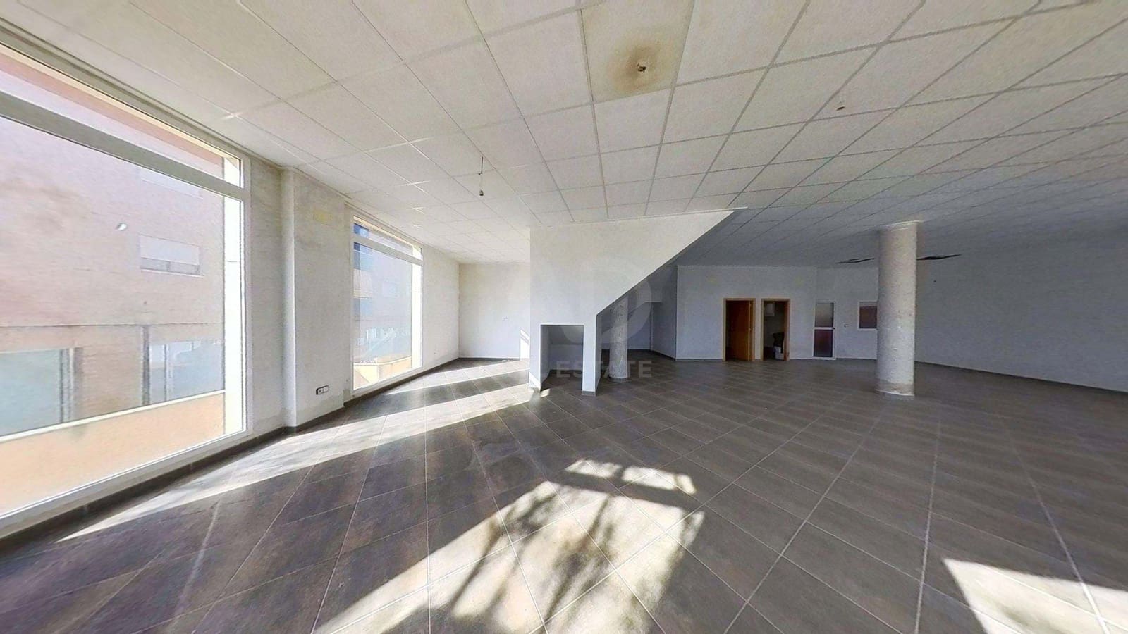 1 soveværelse Erhverv til leje i Alicante by - € 700 (Ref: 9987633)