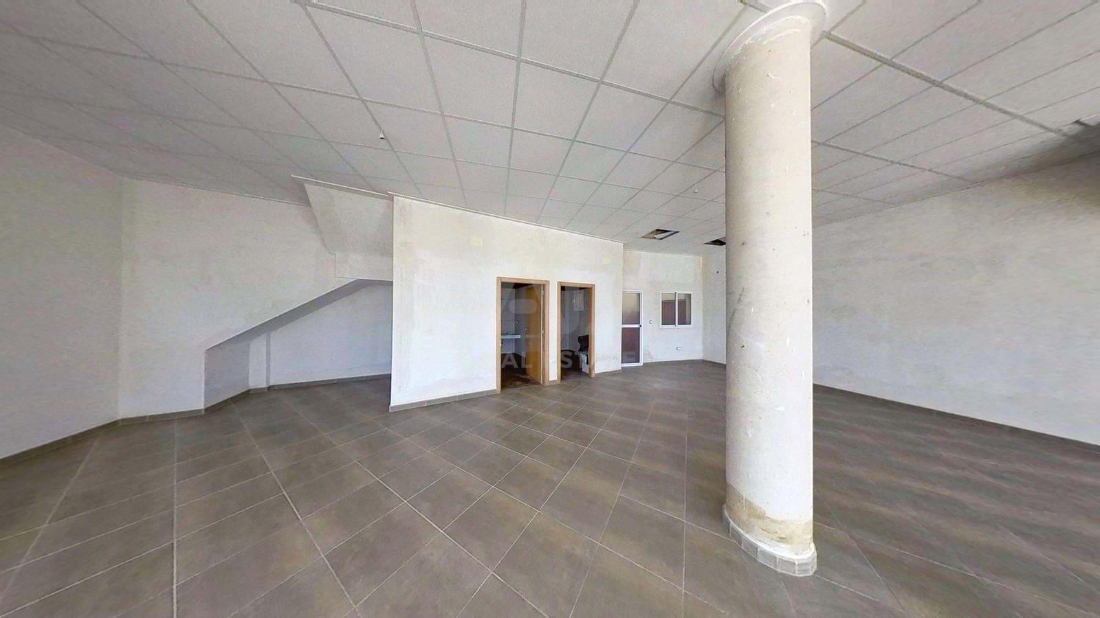 1 soveværelse Erhverv til leje i Alicante by - € 700 (Ref: 9987633)