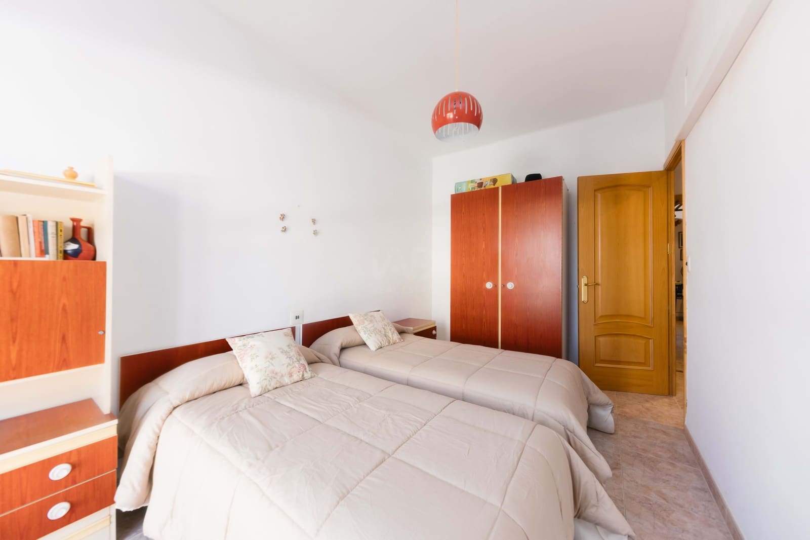 Kommersiell till salu i Tarragona stad med garage - 950 000 € (Ref: 9987635)