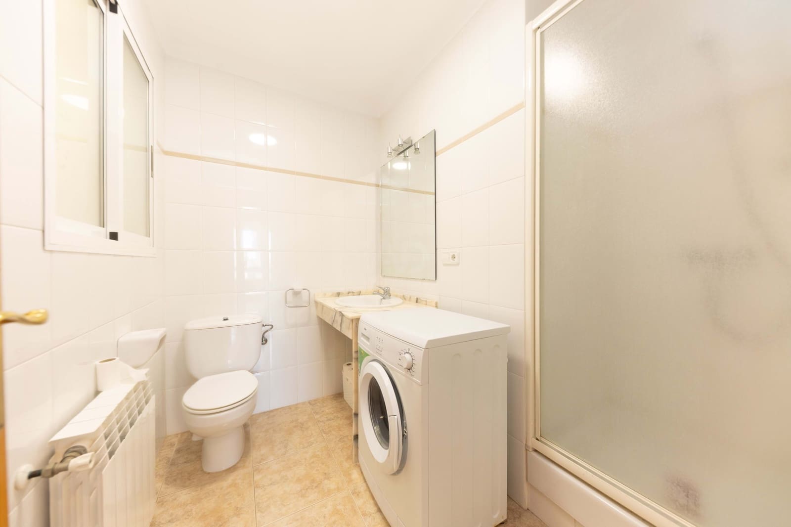 Kommersiell till salu i Tarragona stad med garage - 950 000 € (Ref: 9987635)