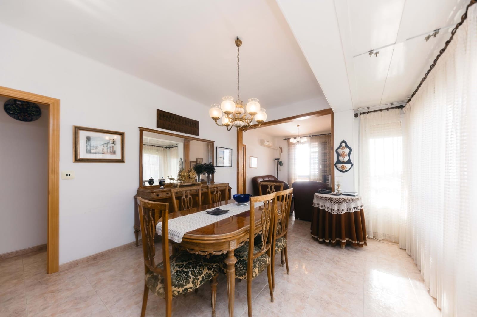 Kommersiell till salu i Tarragona stad med garage - 950 000 € (Ref: 9987635)
