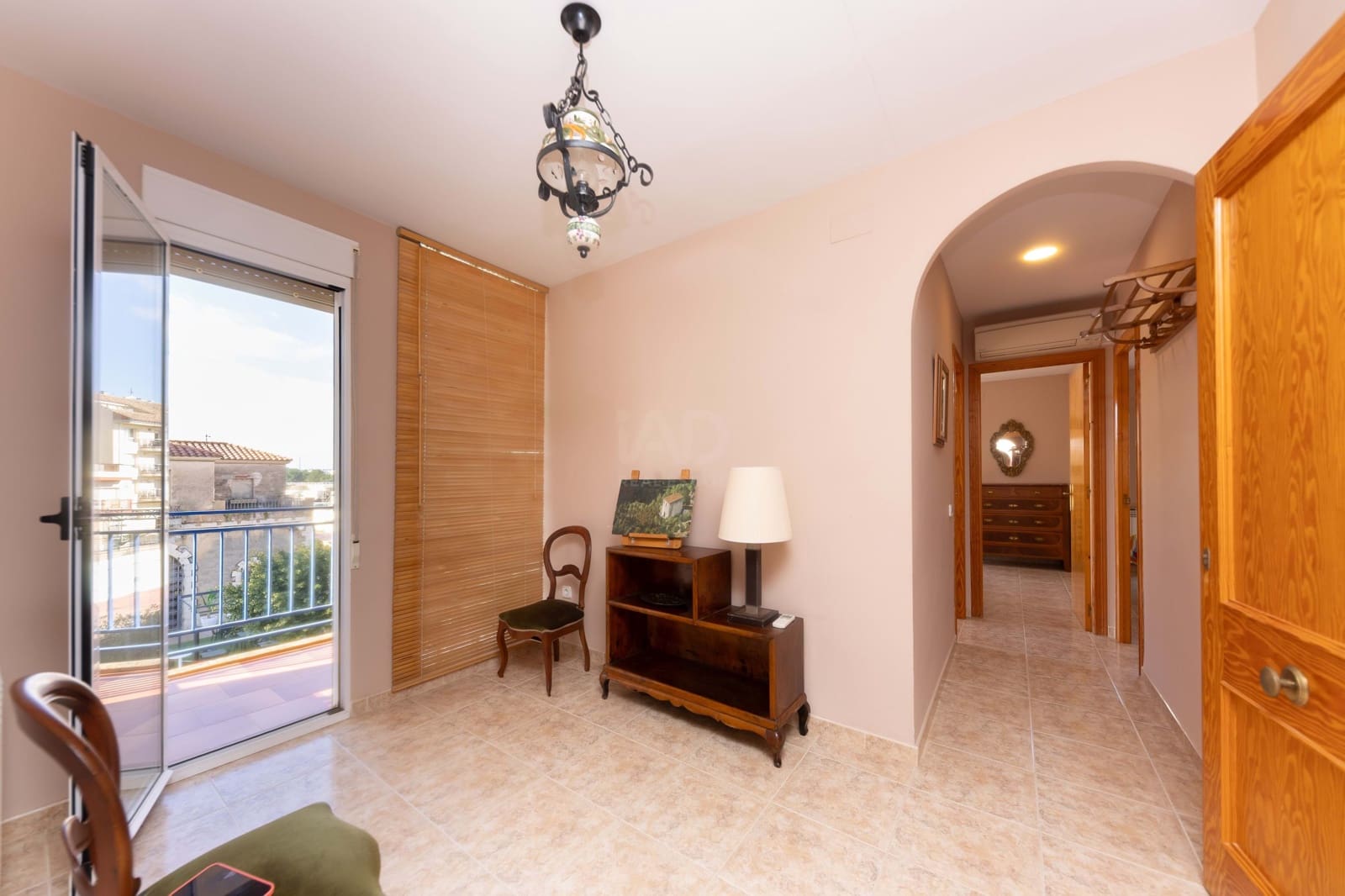 Kommersiell till salu i Tarragona stad med garage - 950 000 € (Ref: 9987635)