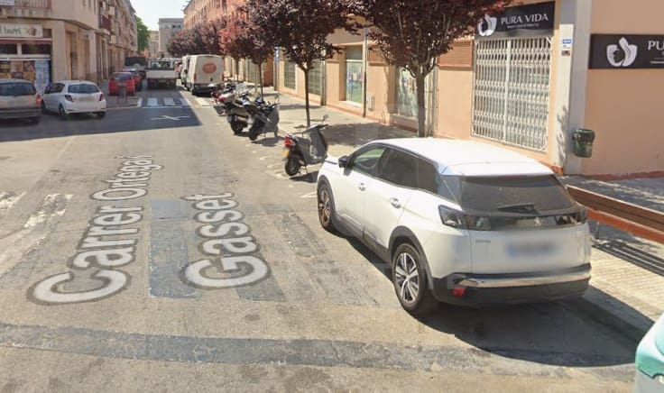 Garage till salu i Barcelona stad - 9 500 € (Ref: 9987638)