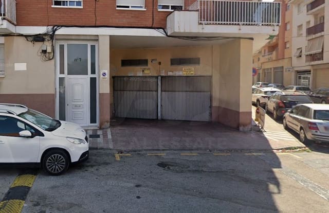 Garage till salu i Barcelona stad - 9 500 € (Ref: 9987638)