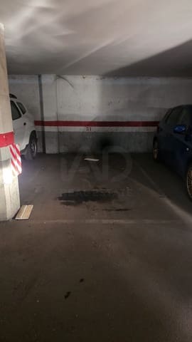 Garage till salu i Barcelona stad - 9 500 € (Ref: 9987638)