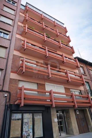 Erhverv til leje i León by - € 1.700 (Ref: 9987639)
