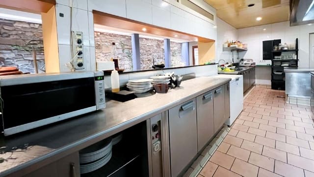 Comercial para venda em Santa Coloma de Queralt - 440 000 € (Ref: 9987640)