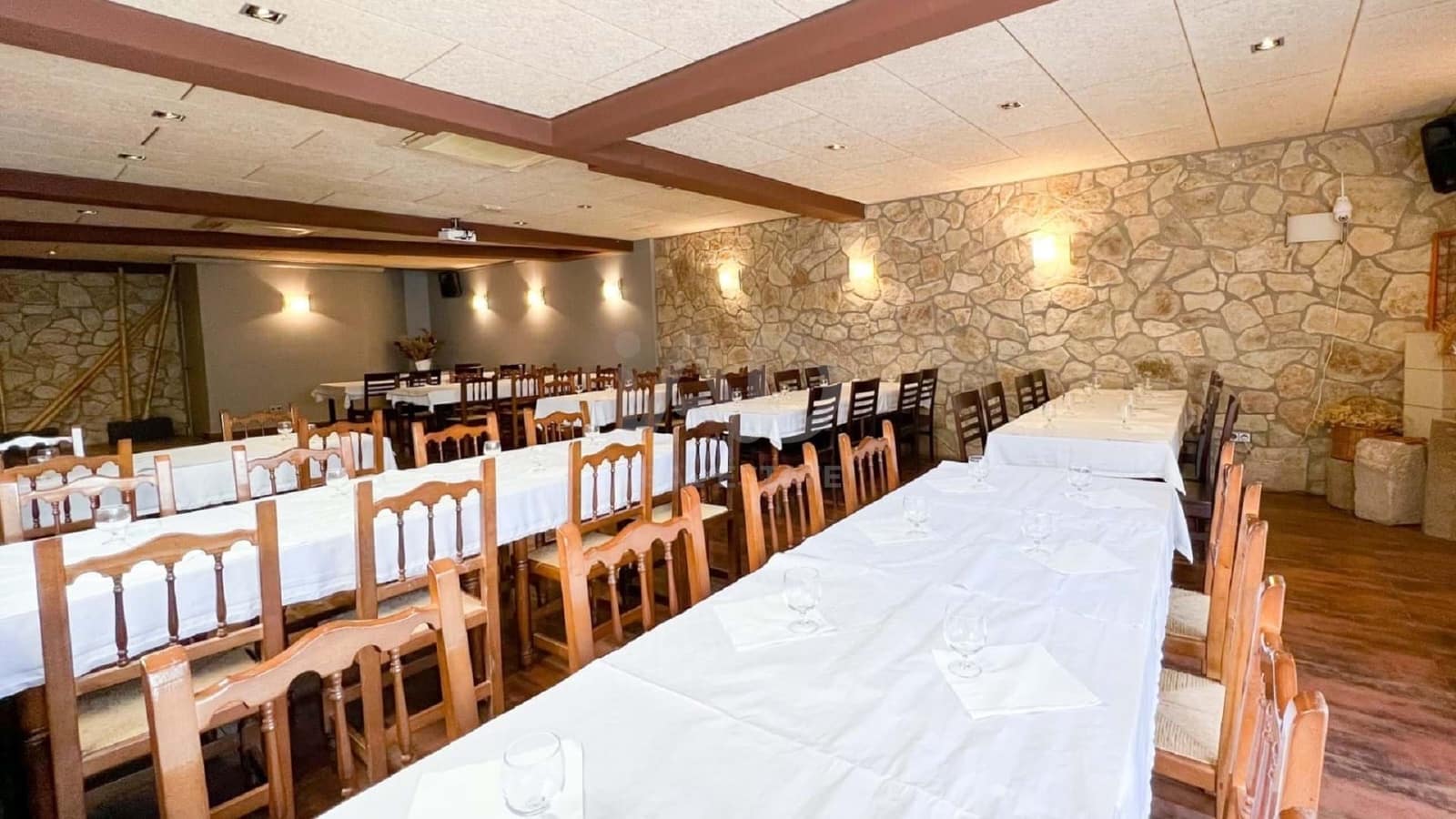 Kaupallinen myytävänä paikassa Tarragona kaupunki - 440 000 € (Ref: 9987640)