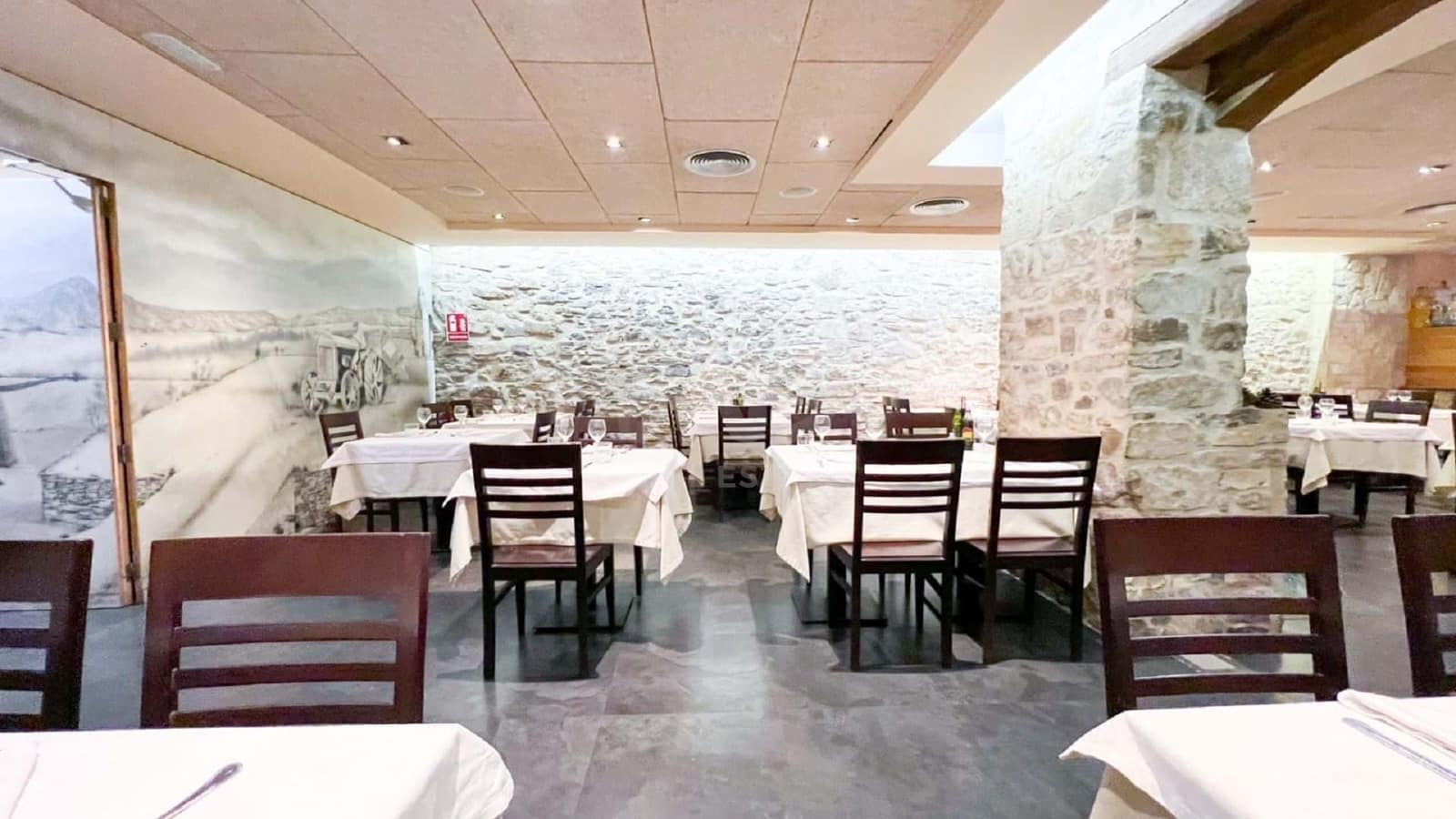 Kaupallinen myytävänä paikassa Tarragona kaupunki - 440 000 € (Ref: 9987640)