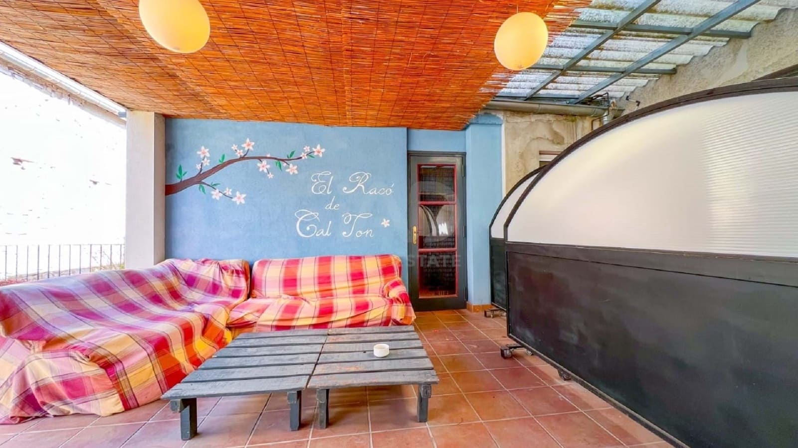 Kaupallinen myytävänä paikassa Tarragona kaupunki - 440 000 € (Ref: 9987640)
