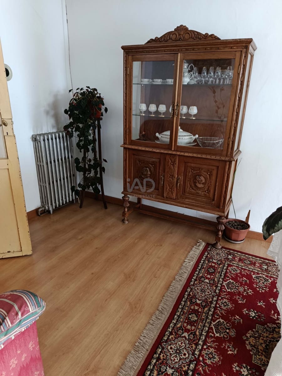 4 sovrum Villa till salu i Leon stad - 115 000 € (Ref: 9987641)