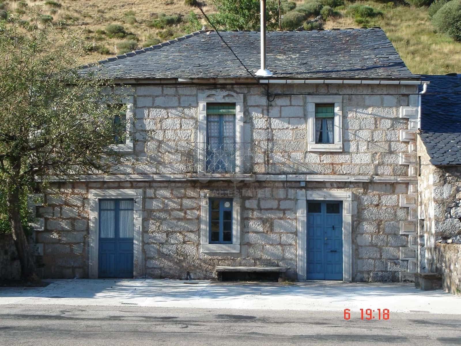 4 sovrum Villa till salu i Leon stad - 115 000 € (Ref: 9987641)