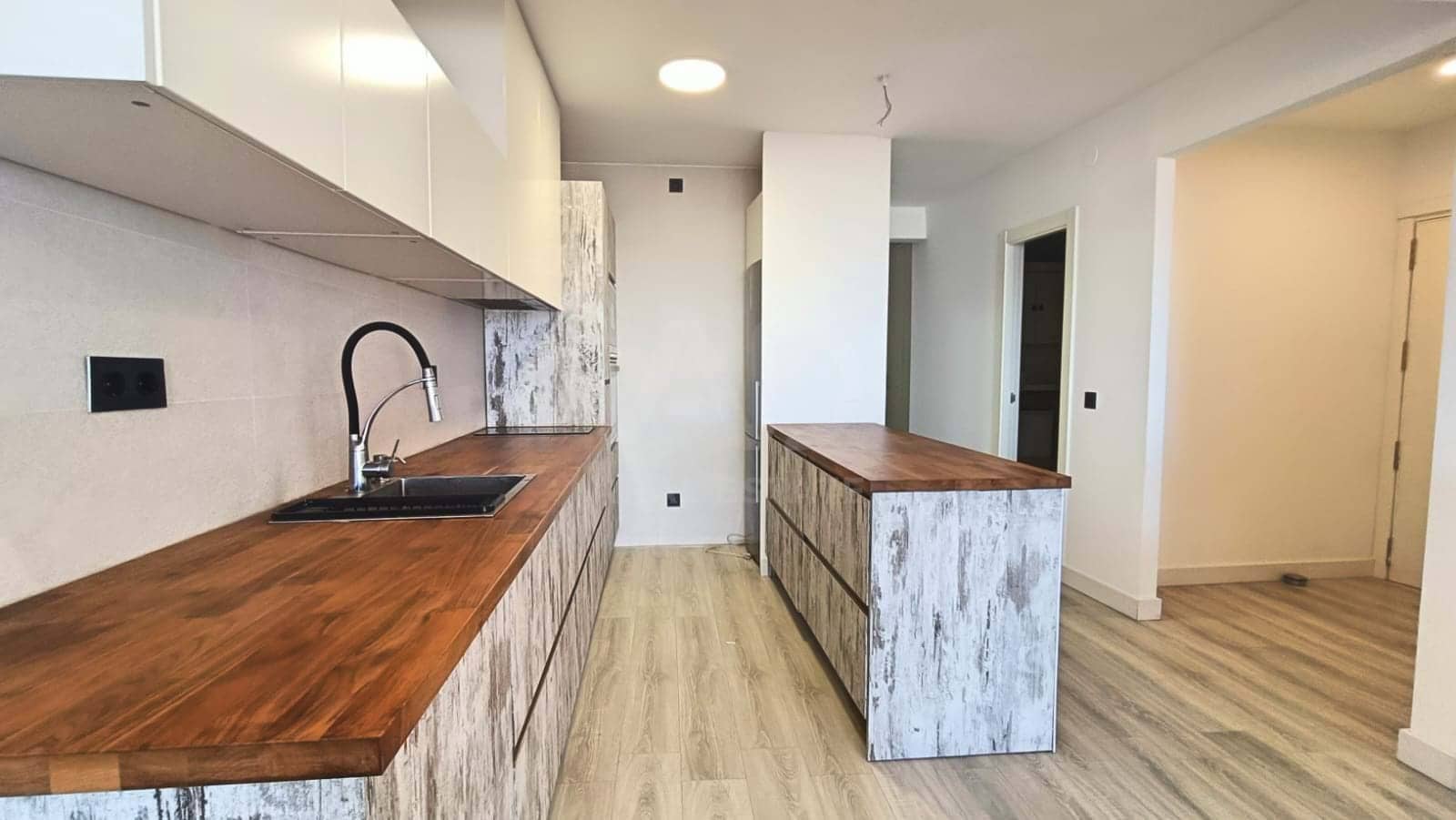4 bedroom Apartment for sale in Vilanova i la Geltru - € 535,000 (Ref: 9987642)