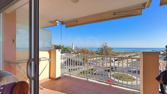 4 bedroom Apartment for sale in Vilanova i la Geltrú - € 535,000 (Ref: 9987642)