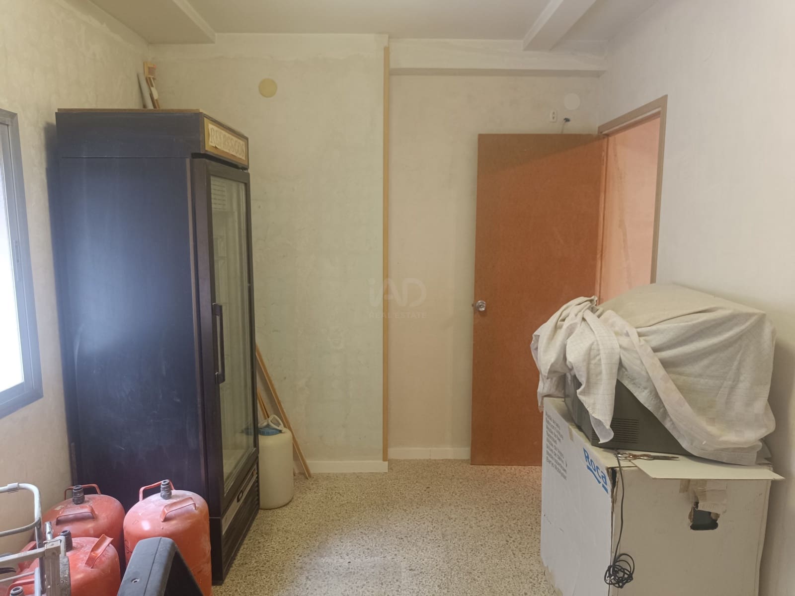 2 makuuhuone Kaupallinen myytävänä paikassa Barcelona kaupunki - 165 000 € (Ref: 9987643)