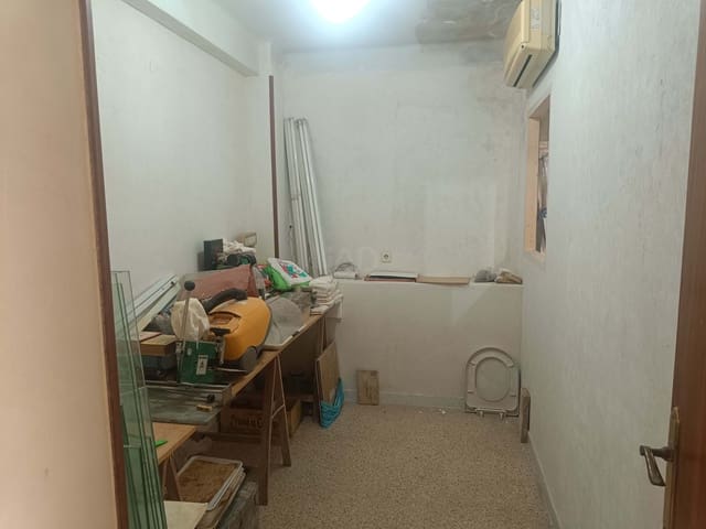 2 soveværelse Erhverv til salg i Canyelles, Barcelona by - € 165.000 (Ref: 9987643)