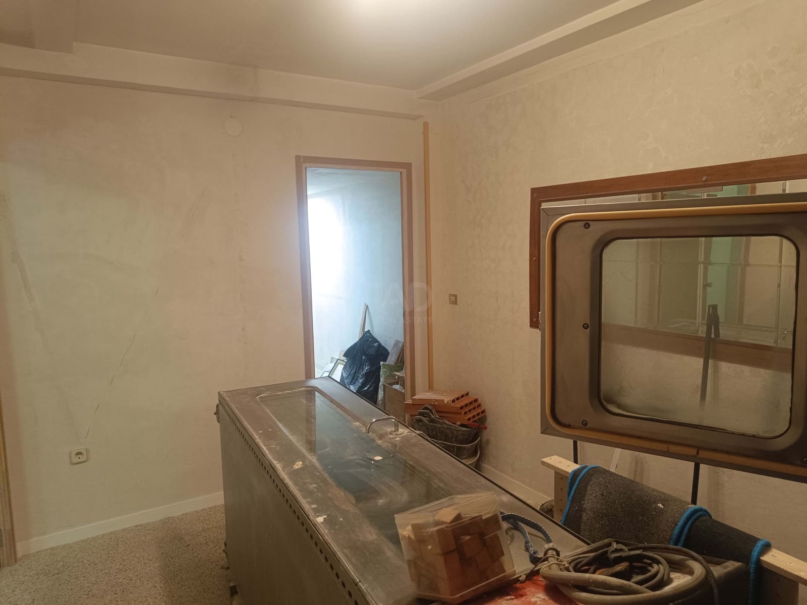 2 makuuhuone Kaupallinen myytävänä paikassa Barcelona kaupunki - 165 000 € (Ref: 9987643)