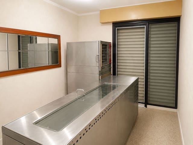 Local Comercial de 2 habitaciones en Canyelles, Barcelona ciudad en venta - 165.000 € (Ref: 9987643)