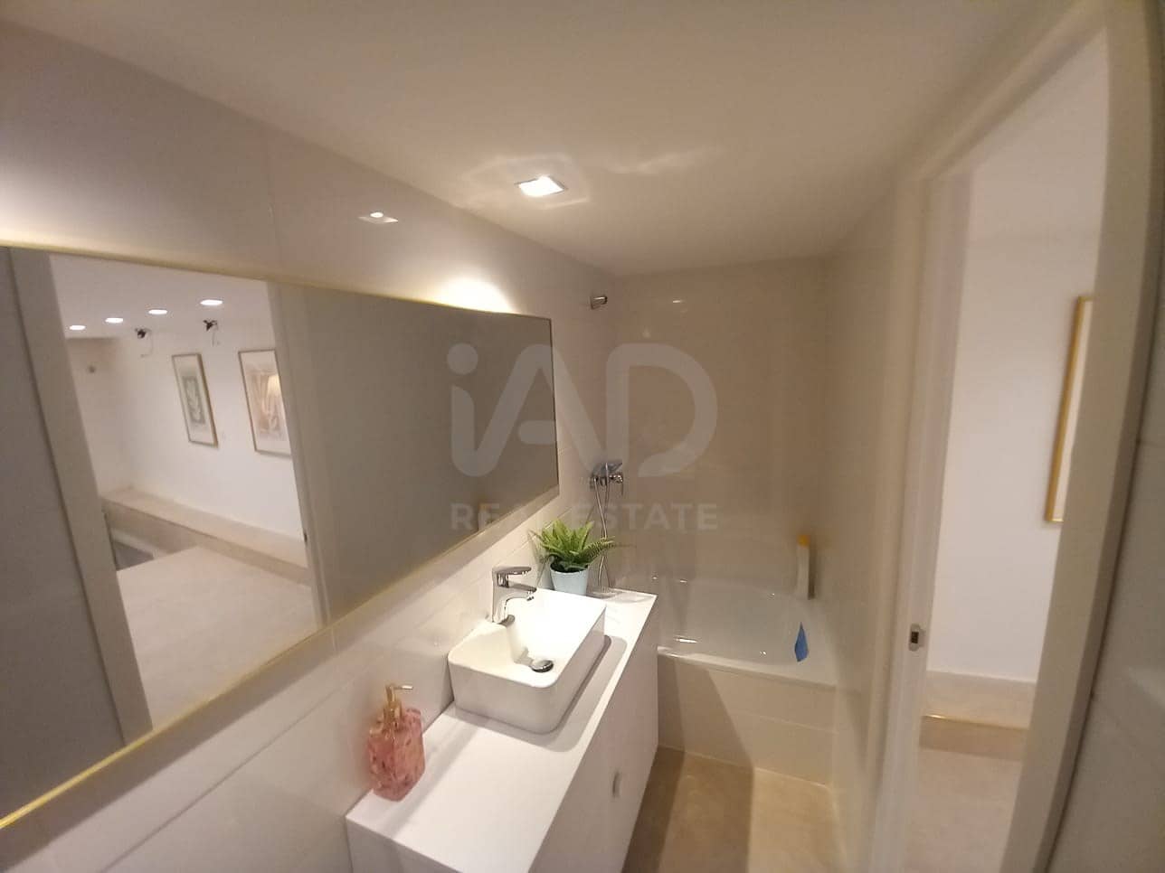 Gewerbe zu verkaufen in Barcelona Stadt - 234.900 € (Ref: 9987646)