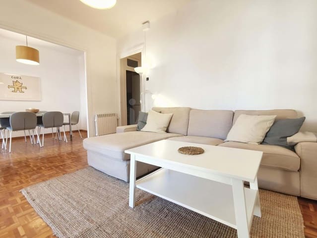 4 soveværelse Lejlighed til salg i Barcelona by - € 890.000 (Ref: 9987647)