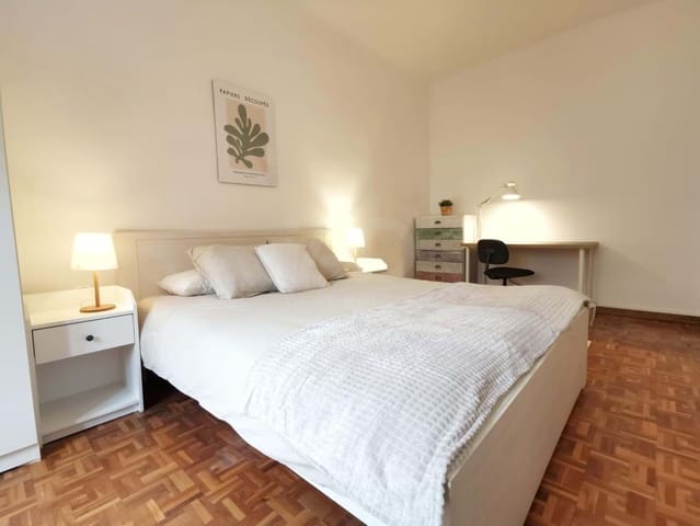 4 soveværelse Lejlighed til salg i Barcelona by - € 890.000 (Ref: 9987647)