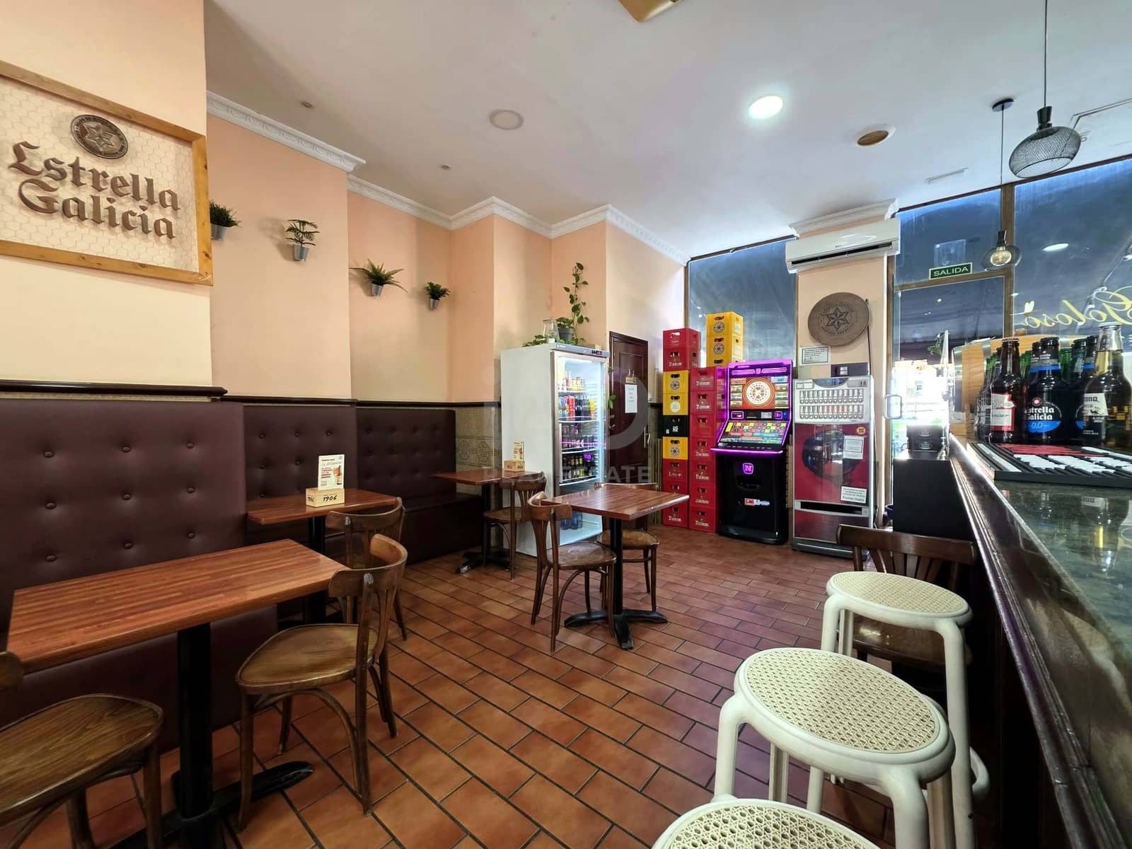 Erhverv til salg i Barcelona by - € 63.000 (Ref: 9987650)
