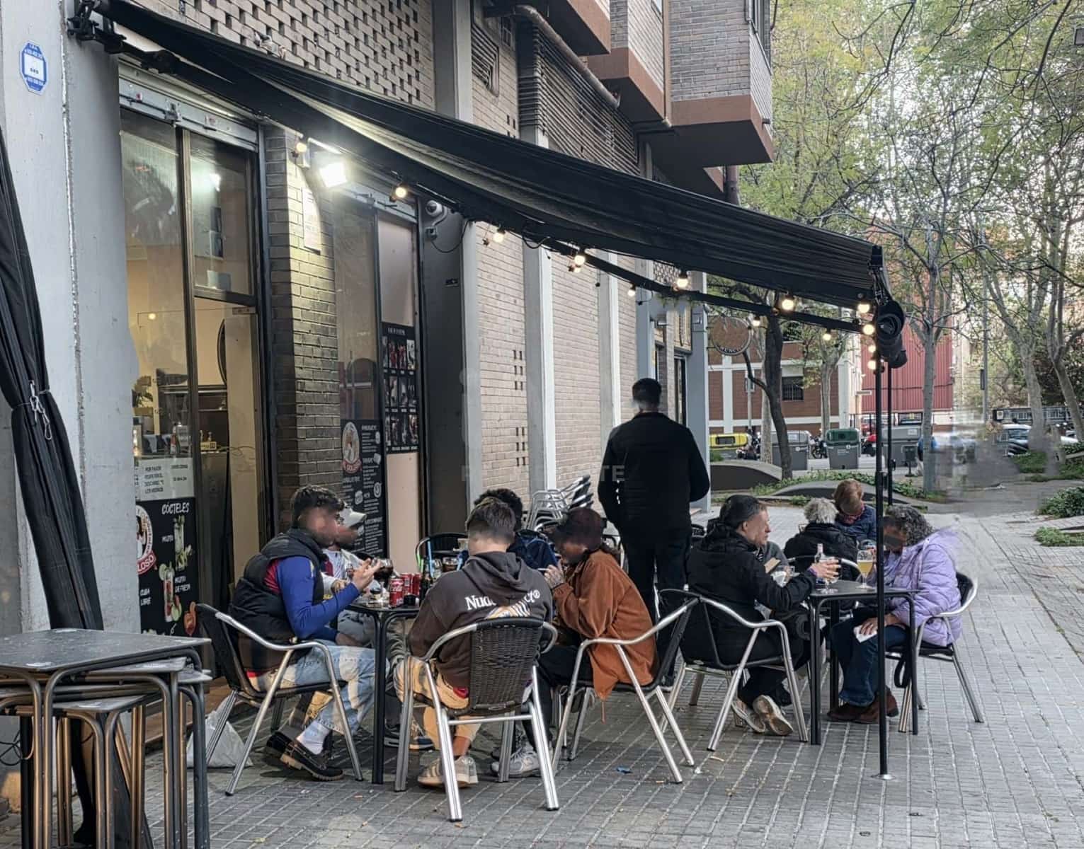 Erhverv til salg i Barcelona by - € 63.000 (Ref: 9987650)