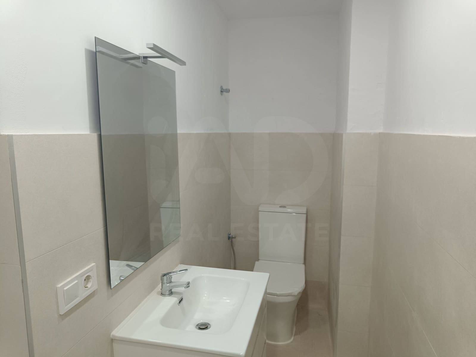 1 soveværelse Erhverv til salg i Barcelona by - € 82.500 (Ref: 9987651)