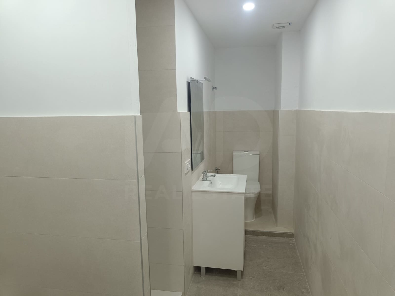 1 soveværelse Erhverv til salg i Barcelona by - € 82.500 (Ref: 9987651)