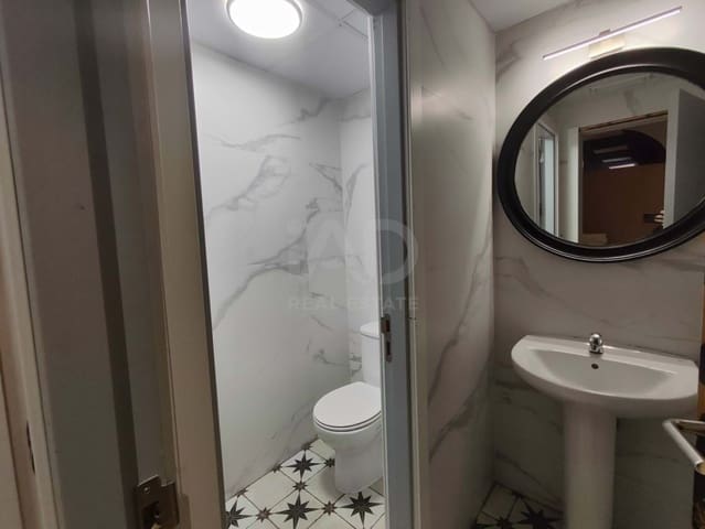 Comercial para arrendar em Madrid cidade - 2 100 € (Ref: 9987652)