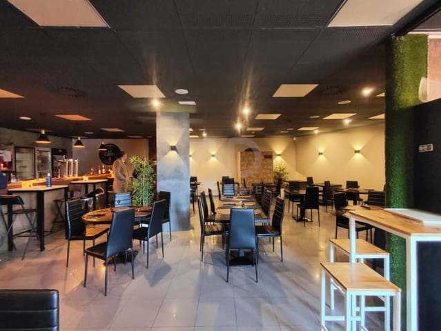 Comercial para arrendar em Madrid cidade - 2 100 € (Ref: 9987652)