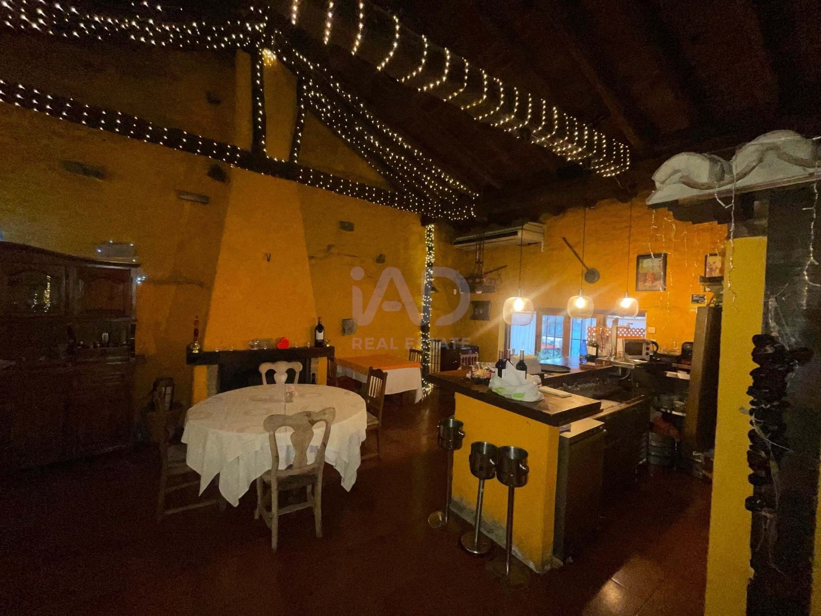 Erhverv til leje i Madrid by - € 1.200 (Ref: 9987653)