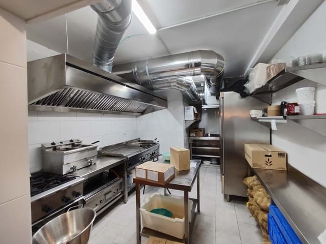 Commercieel te huur in Madrid stad - € 1.500 (Ref: 9987654)
