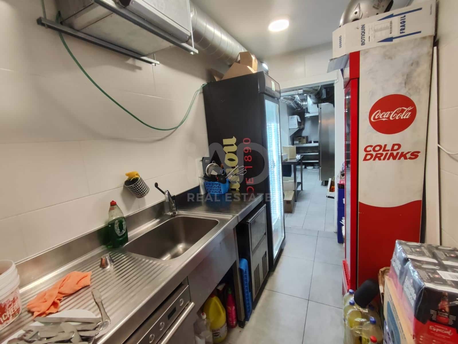 Comercial para arrendar em Madrid cidade - 1 500 € (Ref: 9987654)