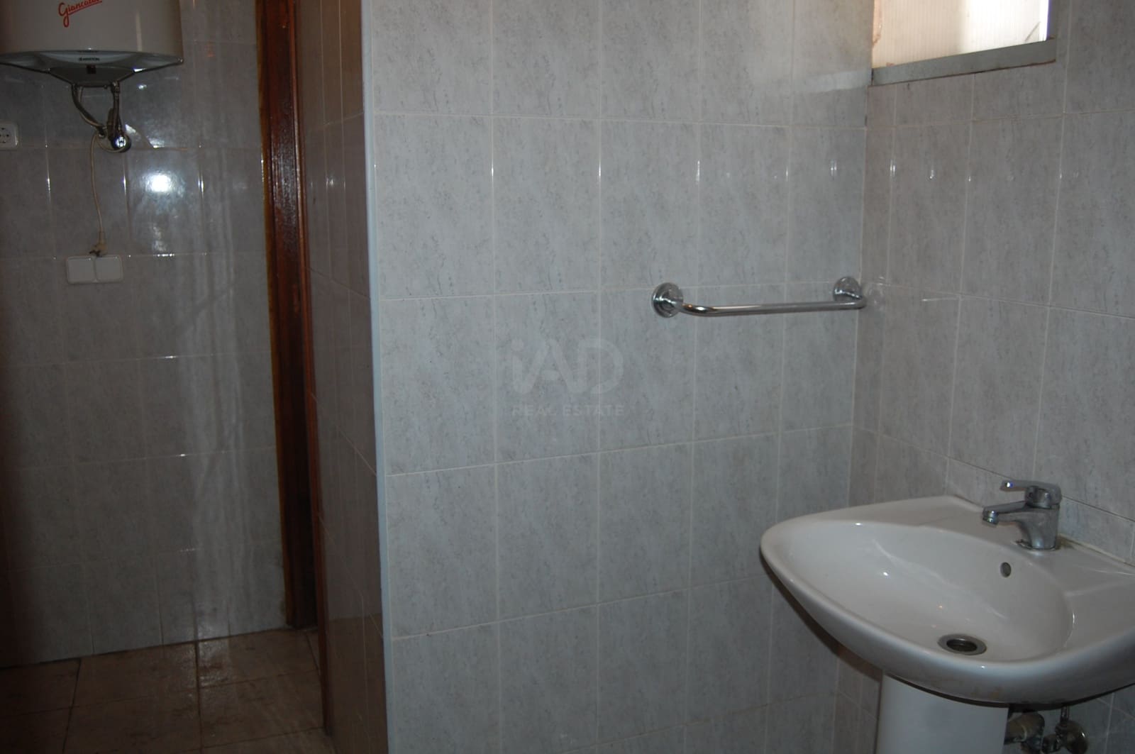3 makuuhuone Kaupallinen myytävänä paikassa Madrid kaupunki - 276 800 € (Ref: 9987655)