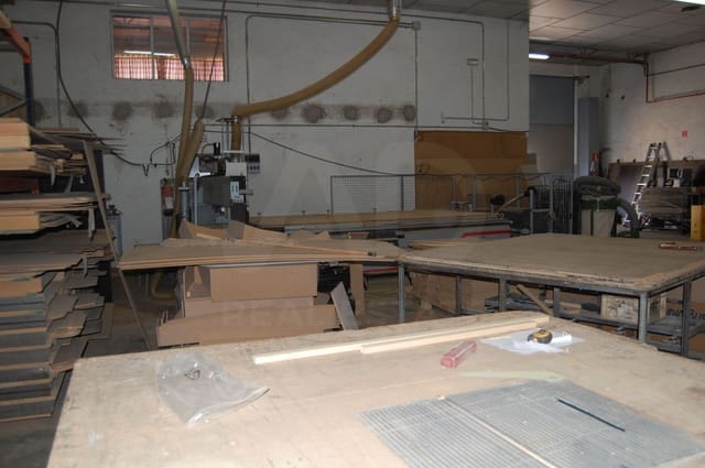 3 bedroom Commercial for sale in Humanes de Madrid - € 269,990 (Ref: 9987655)