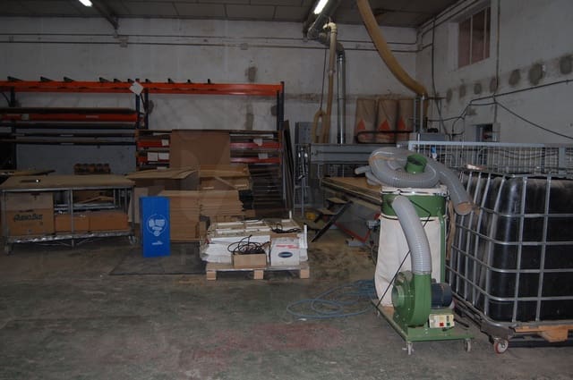 3 bedroom Commercial for sale in Humanes de Madrid - € 269,990 (Ref: 9987655)