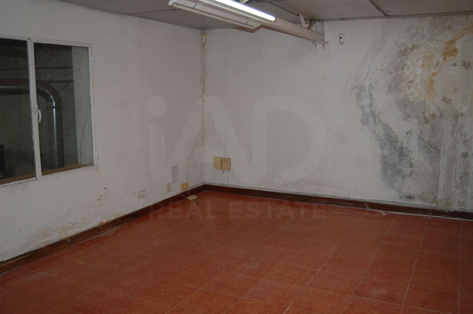 3 bedroom Commercial for sale in Humanes de Madrid - € 269,990 (Ref: 9987655)
