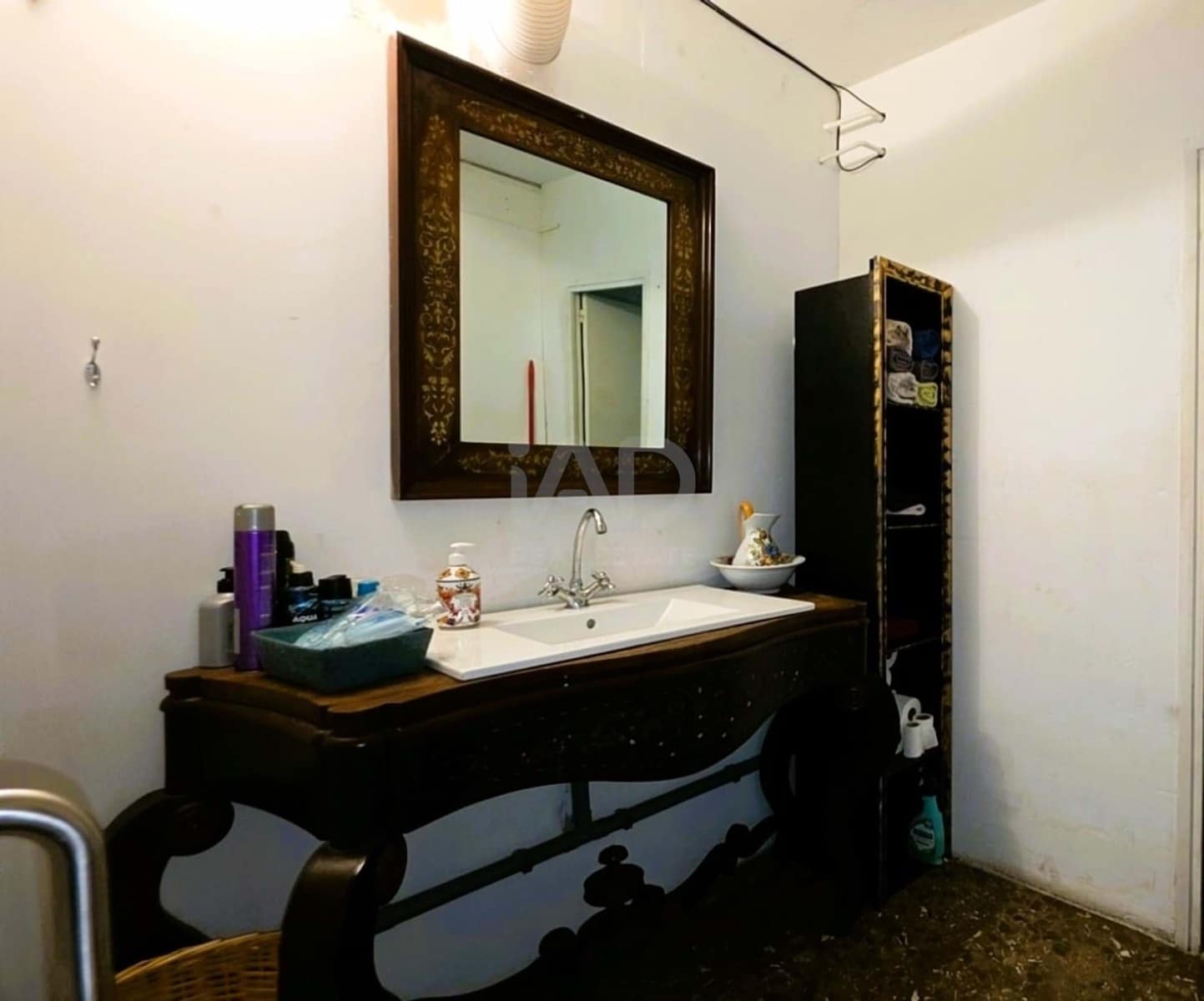 Erhverv til salg i Barcelona by - € 309.000 (Ref: 9987656)