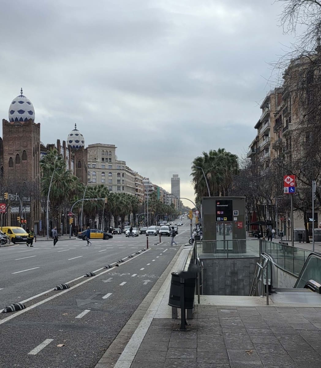 Erhverv til salg i Barcelona by - € 309.000 (Ref: 9987656)