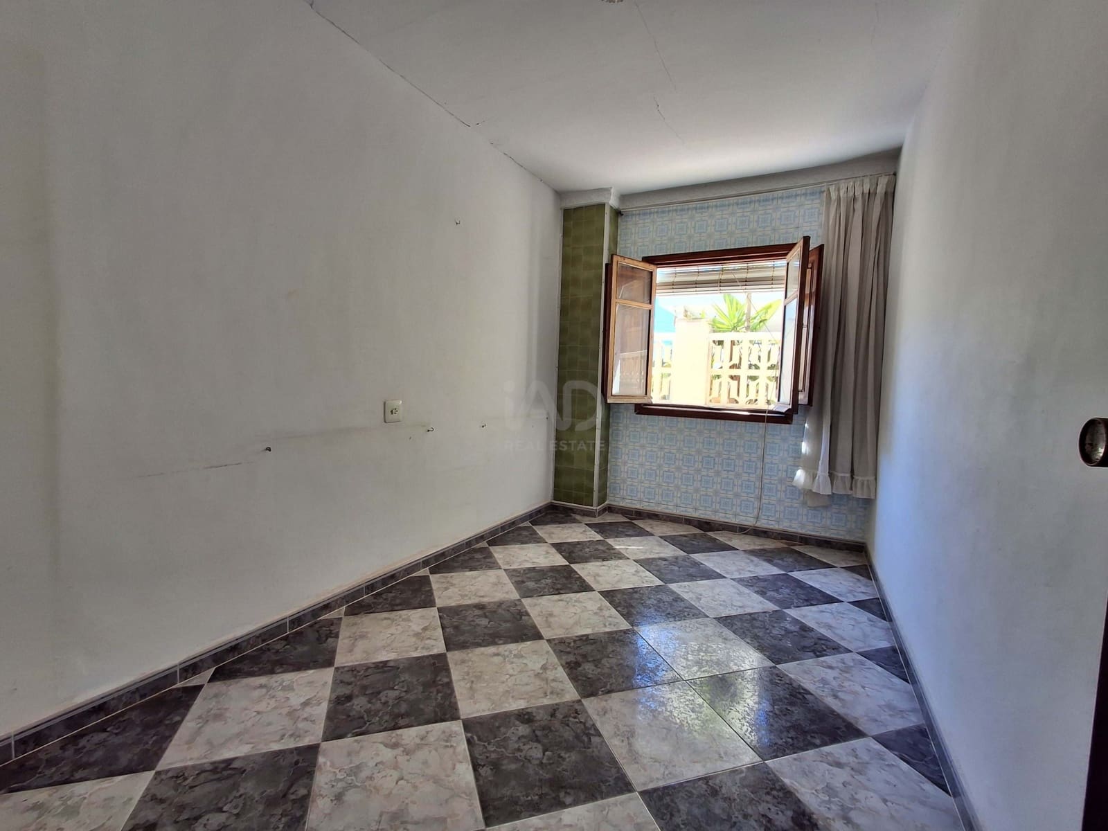 Chalet de 2 habitaciones en València ciudad en venta - 179.000 € (Ref: 9987657)