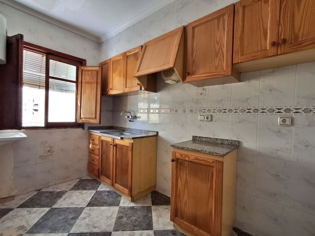 Chalet de 2 habitaciones en València ciudad en venta - 179.000 € (Ref: 9987657)