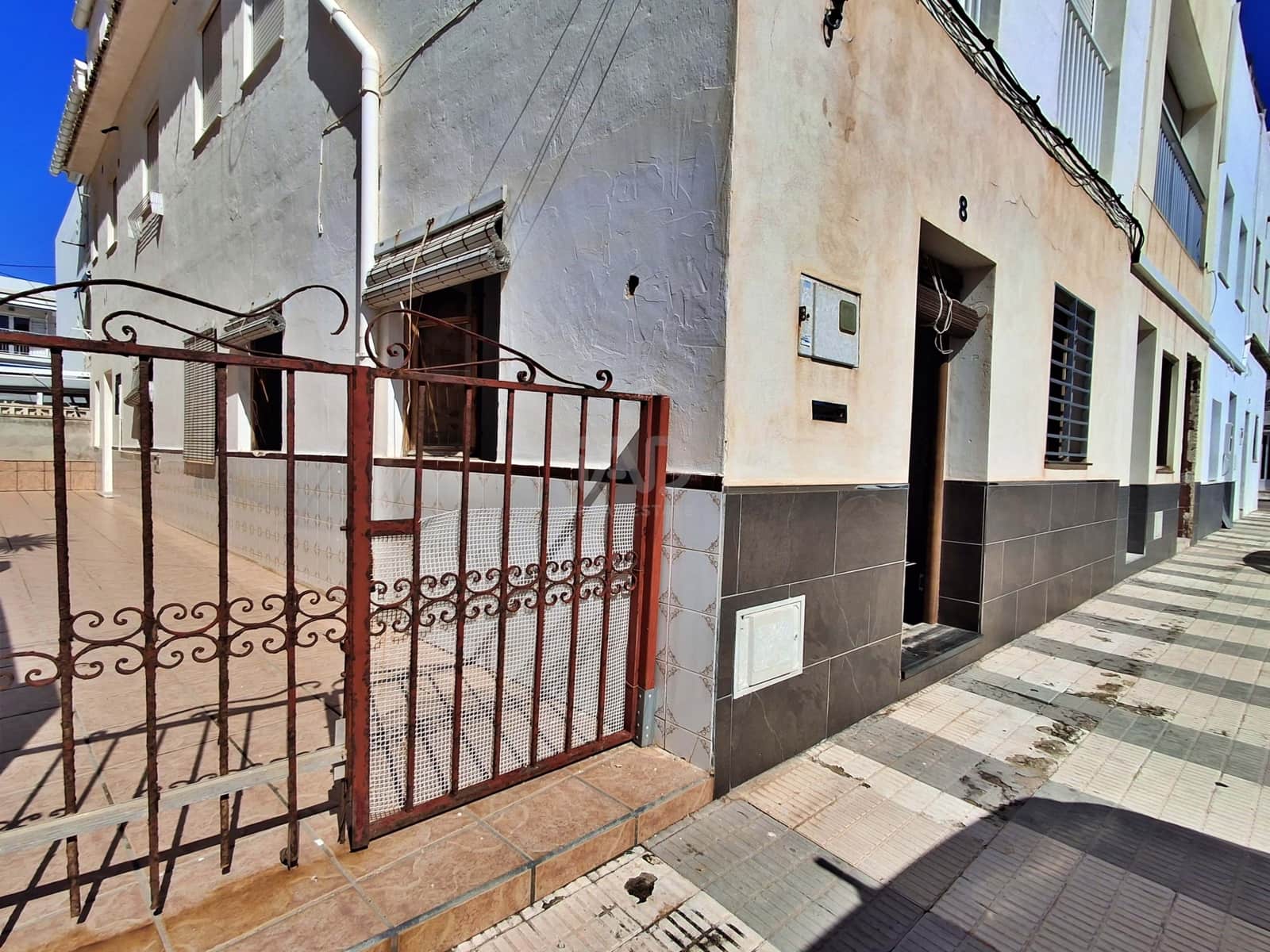 Chalet de 2 habitaciones en València ciudad en venta - 179.000 € (Ref: 9987657)