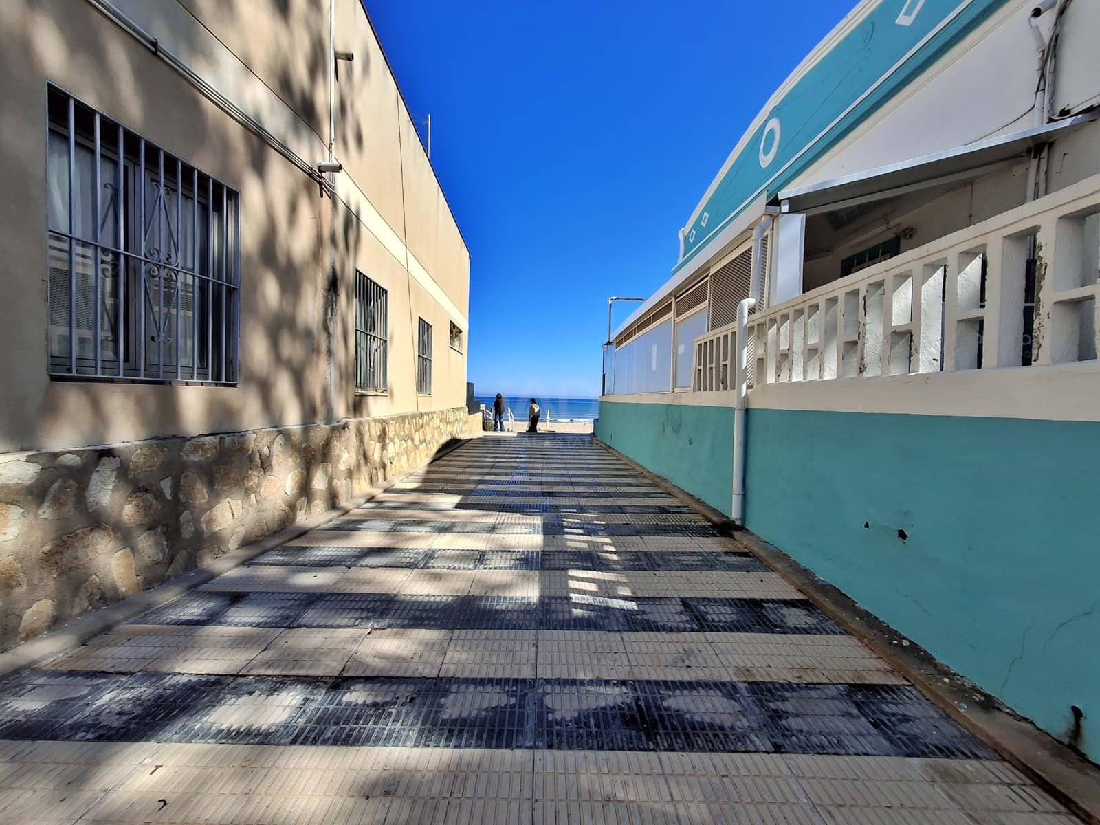 Chalet de 2 habitaciones en València ciudad en venta - 179.000 € (Ref: 9987657)