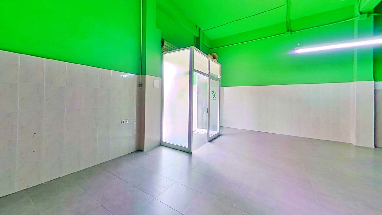 2 quarto Comercial para venda em Alicante cidade - 73 000 € (Ref: 9987658)