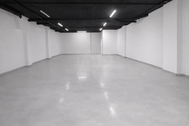 2 quarto Comercial para arrendar em Múrcia cidade - 1 450 € (Ref: 9987659)