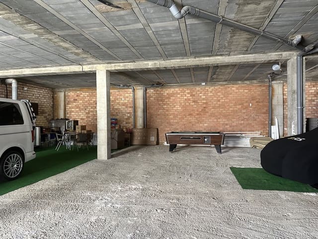Kommersiell til salgs i Lepe - € 127 000 (Ref: 9987661)
