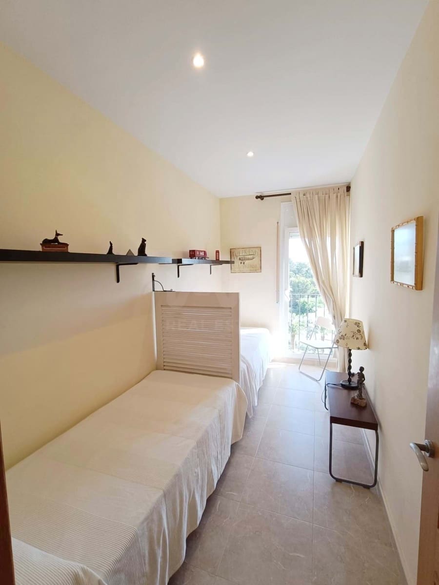 3 bedroom Apartment for sale in Tarragona city - € 268,000 (Ref: 9987662)