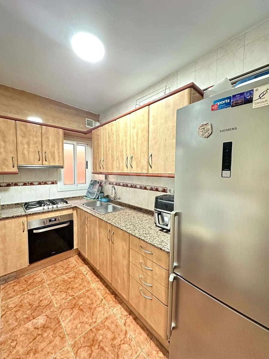 Apartamento de 3 habitaciones en Tarragona ciudad en venta - 135.000 € (Ref: 9987663)